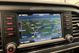 valkoinen SEAT Leon ST 2015 kuva 21.