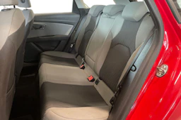 punainen SEAT Leon ST 2015 kuva 8.