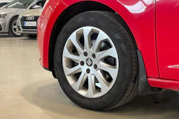punainen SEAT Leon ST 2015 kuva 10.