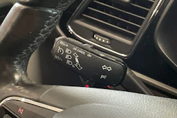 punainen SEAT Leon ST 2015 kuva 16.