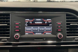 punainen SEAT Leon ST 2015 kuva 17.