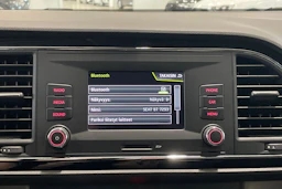 punainen SEAT Leon ST 2015 kuva 18.
