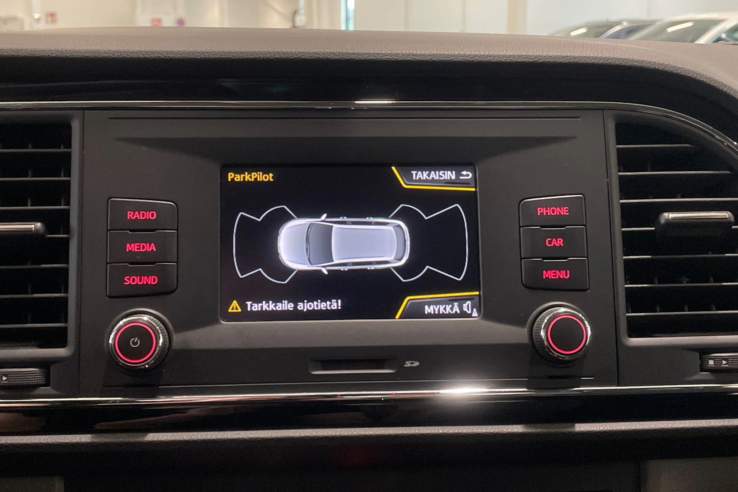 punainen SEAT Leon ST 2015 kuva 20.