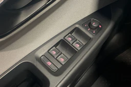 punainen SEAT Leon ST 2015 kuva 23.