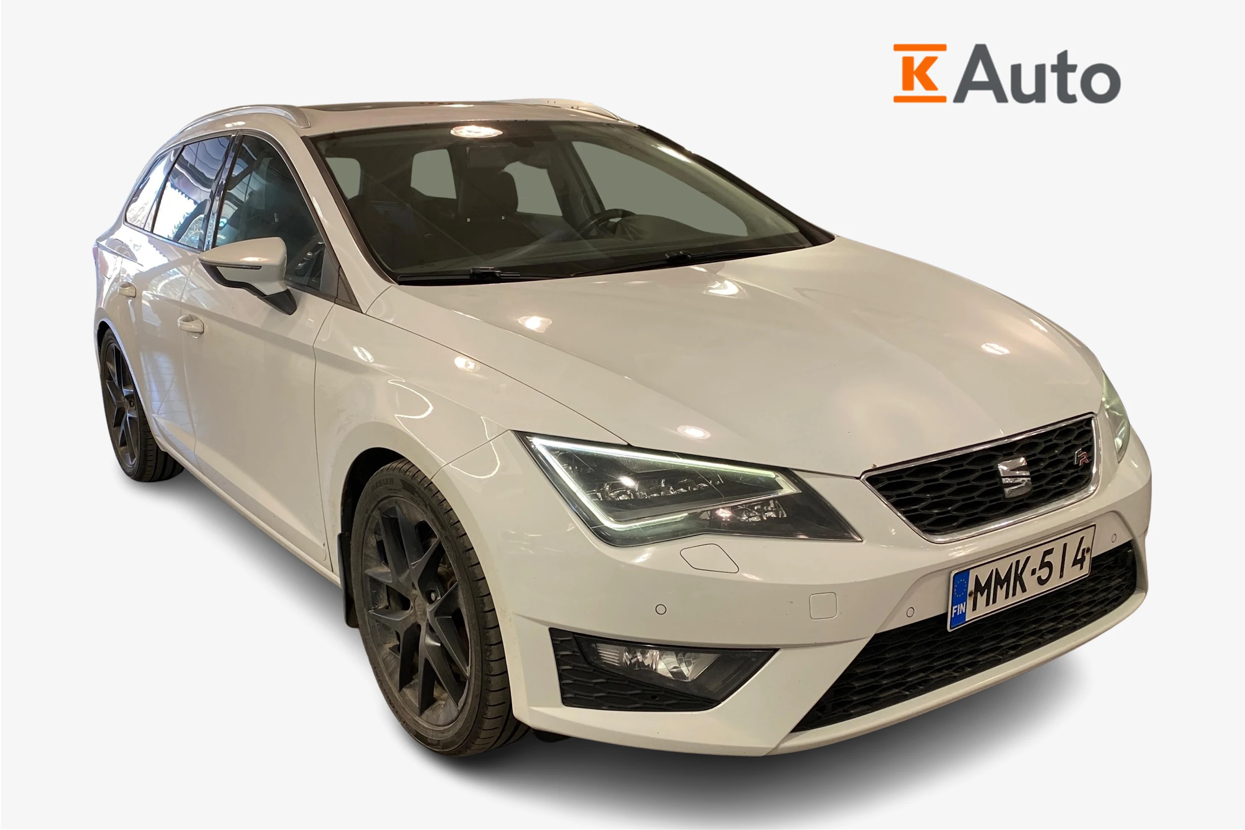 Valkoinen SEAT LEON ST 2015 kuva 1.
