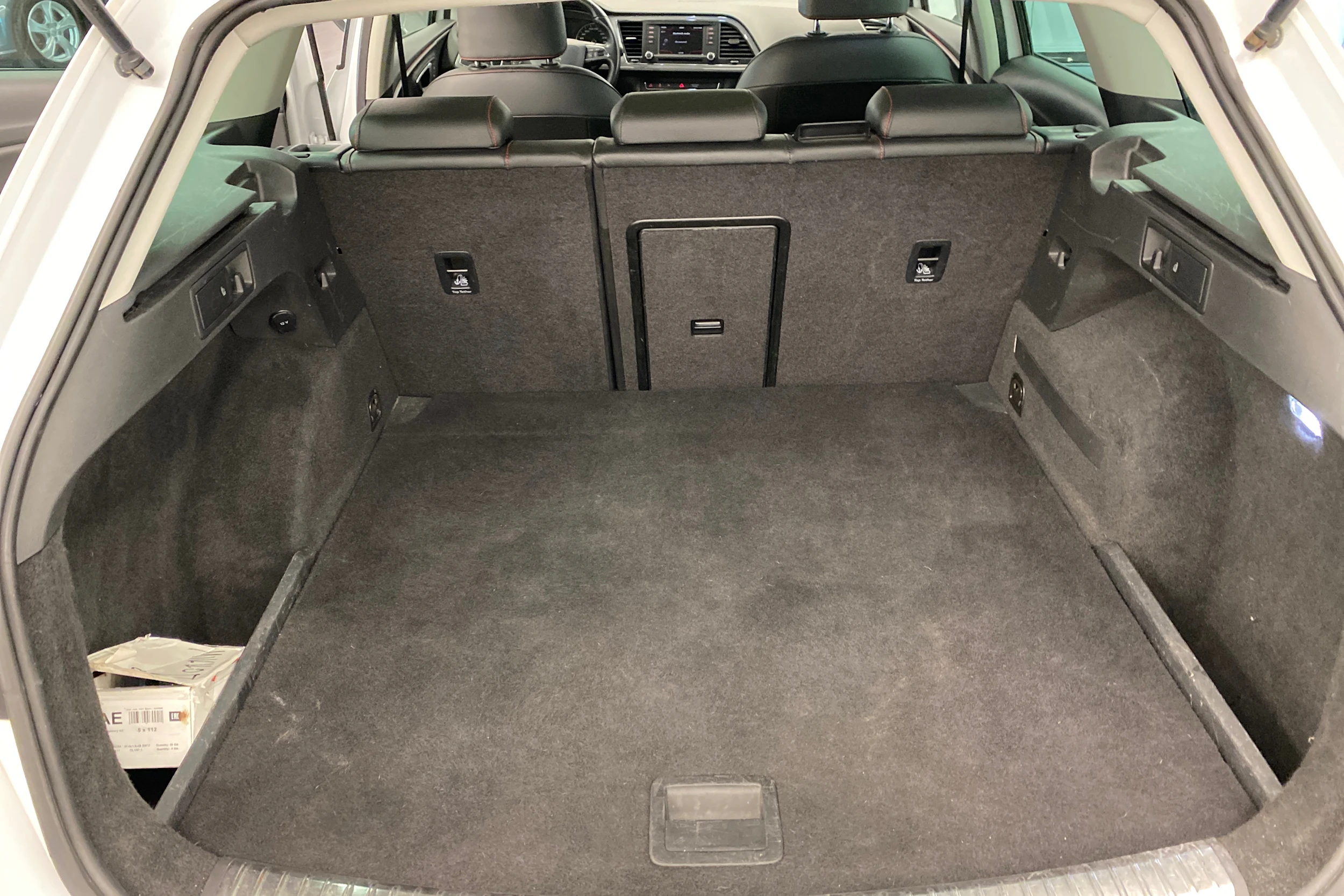 Valkoinen SEAT LEON ST 2015 kuva 12.