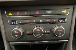 Valkoinen SEAT LEON ST 2015 kuva 18.