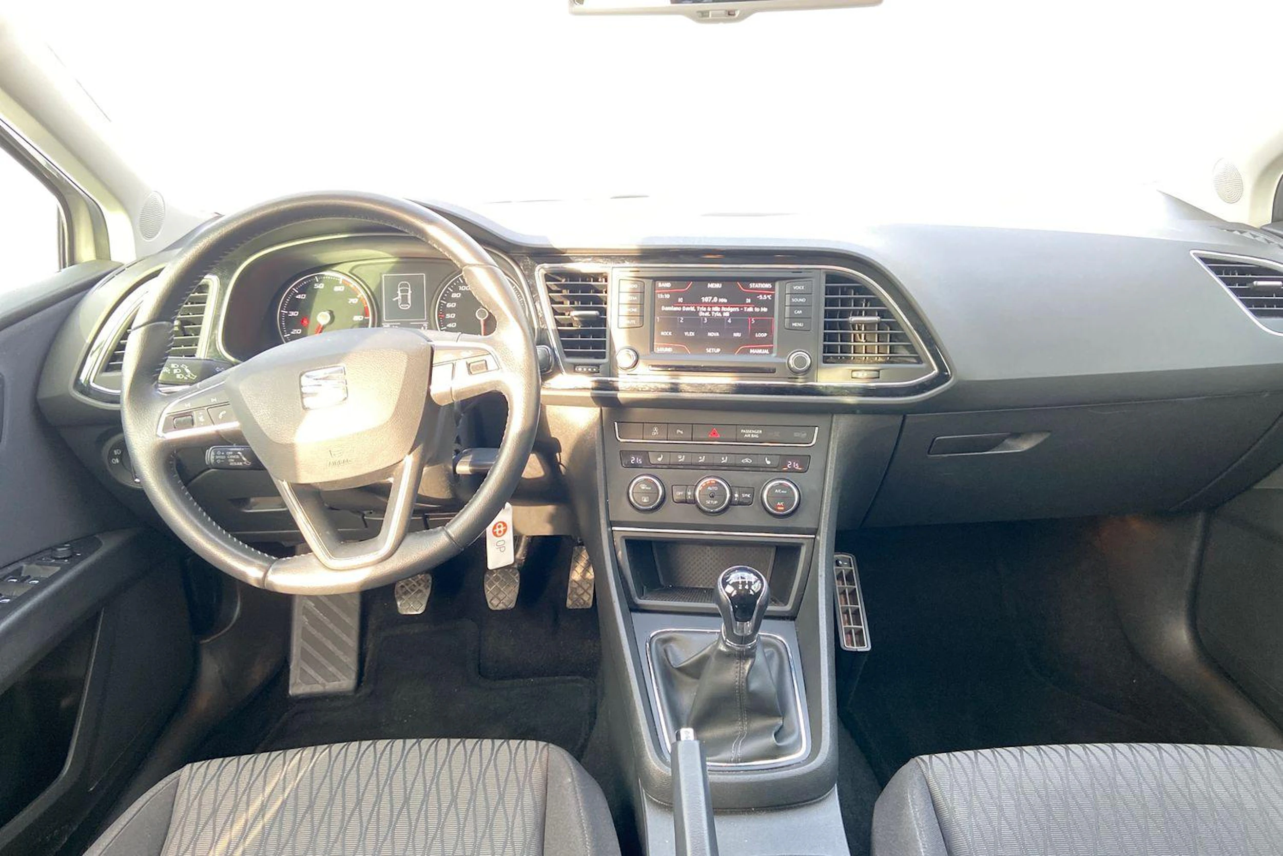 ruskea (beige) SEAT Leon ST 2015 kuva 28.