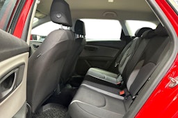 punainen SEAT Leon ST 2015 kuva 10.