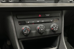 punainen SEAT Leon ST 2015 kuva 16.