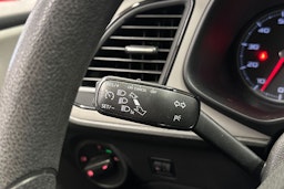 punainen SEAT Leon ST 2015 kuva 18.