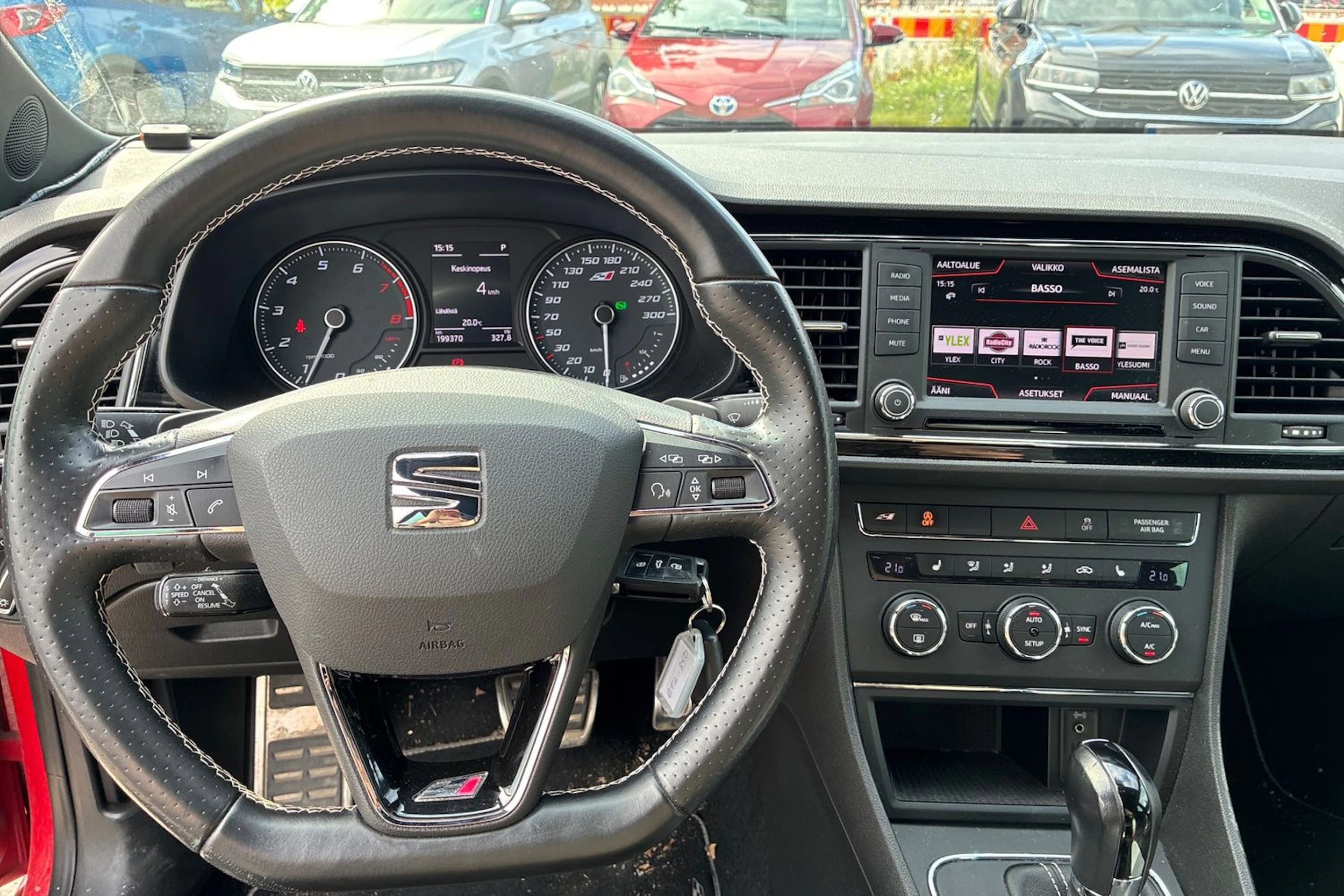 punainen SEAT Leon ST 2016 kuva 4.
