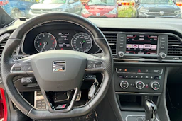 punainen SEAT Leon ST 2016 kuva 4.