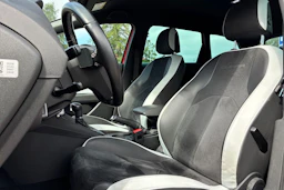 punainen SEAT Leon ST 2016 kuva 8.