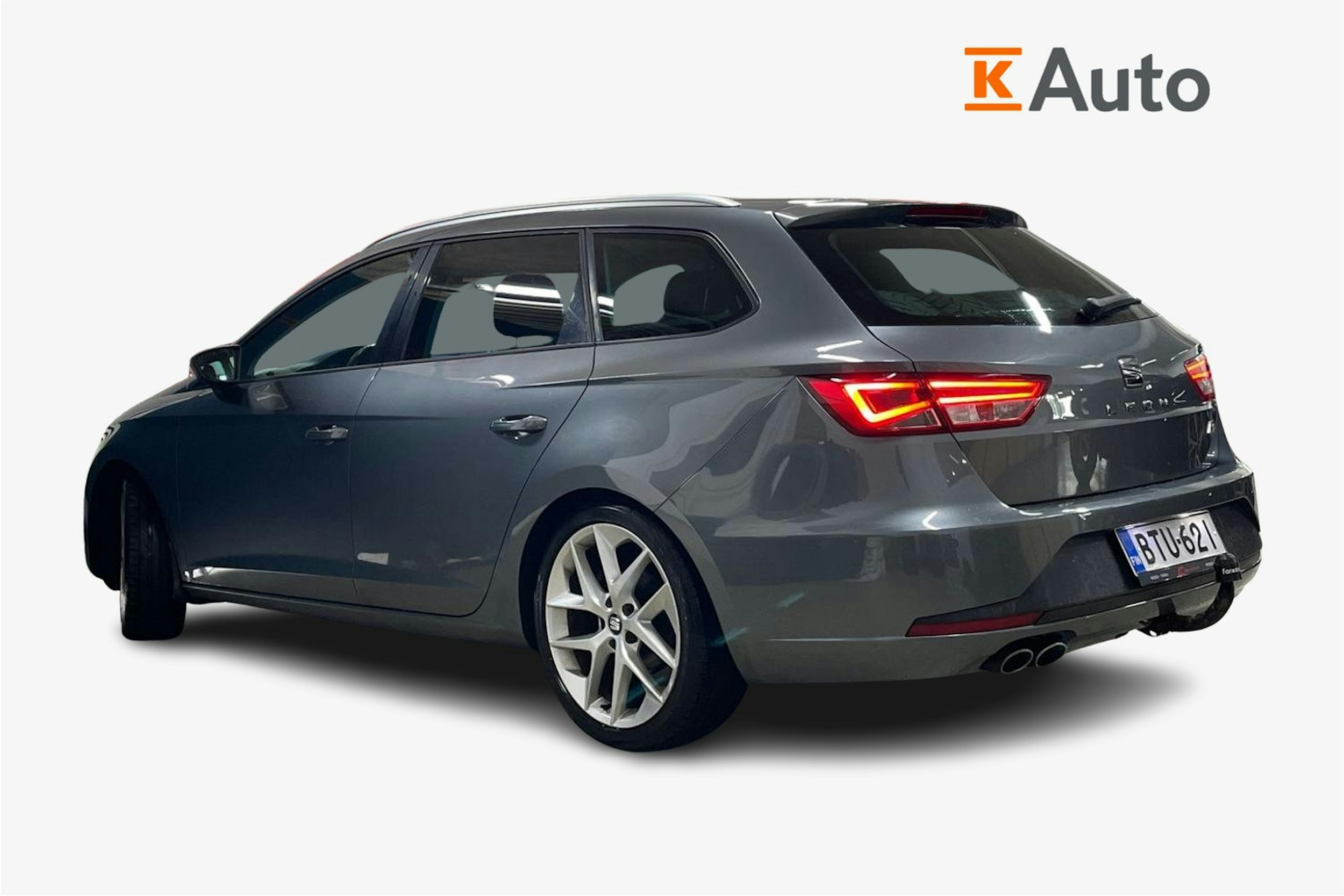 Harmaa SEAT LEON ST 2016 kuva 2.