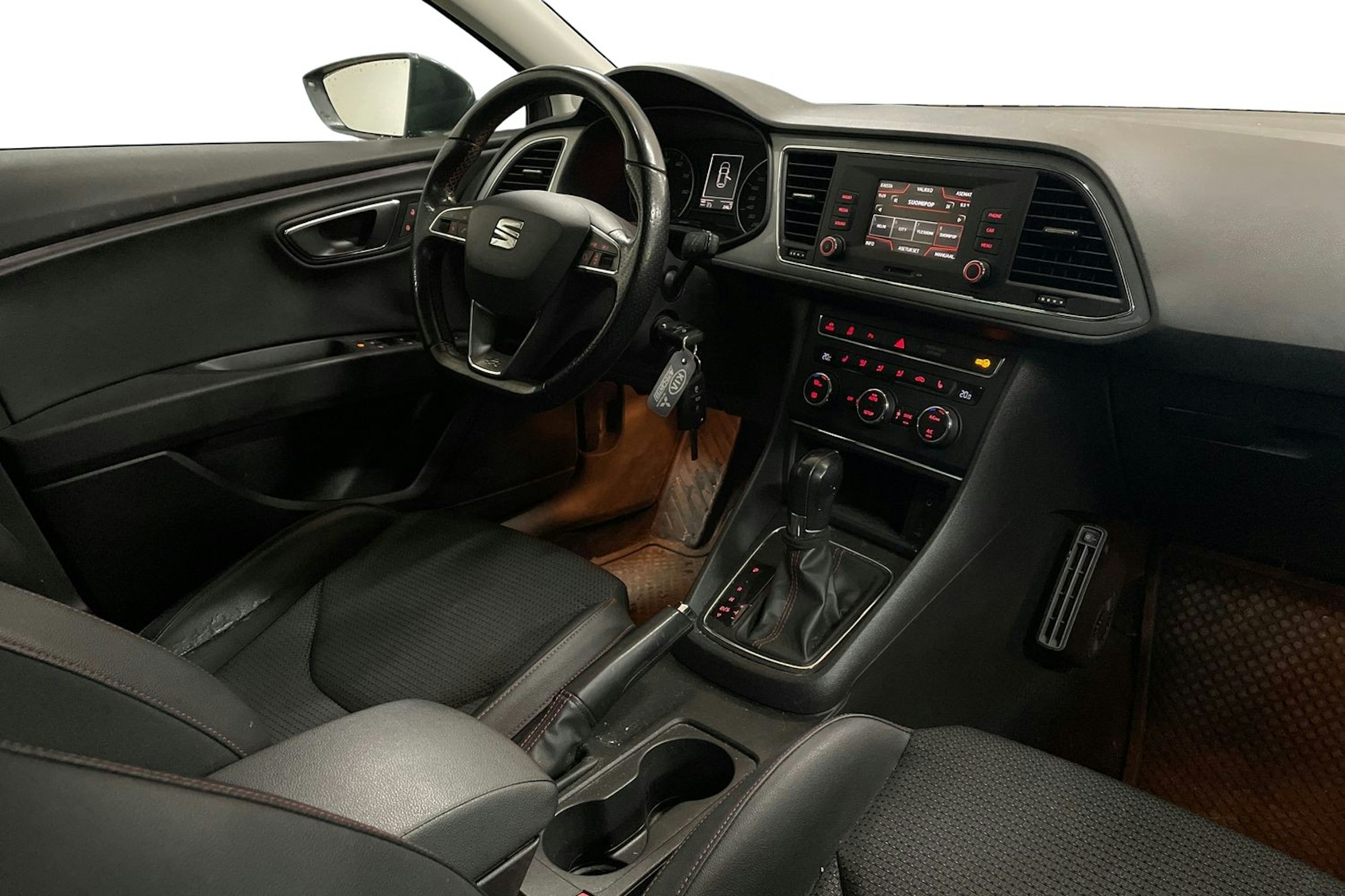 Harmaa SEAT LEON ST 2016 kuva 3.