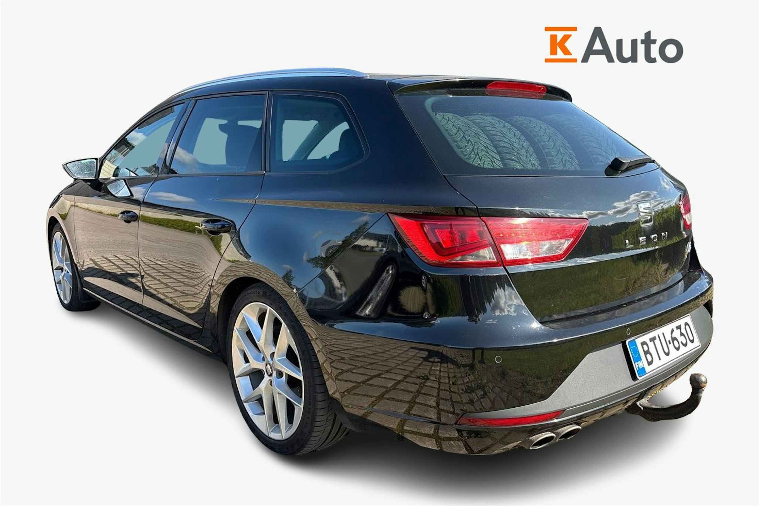 musta SEAT Leon ST 2016 kuva 2.