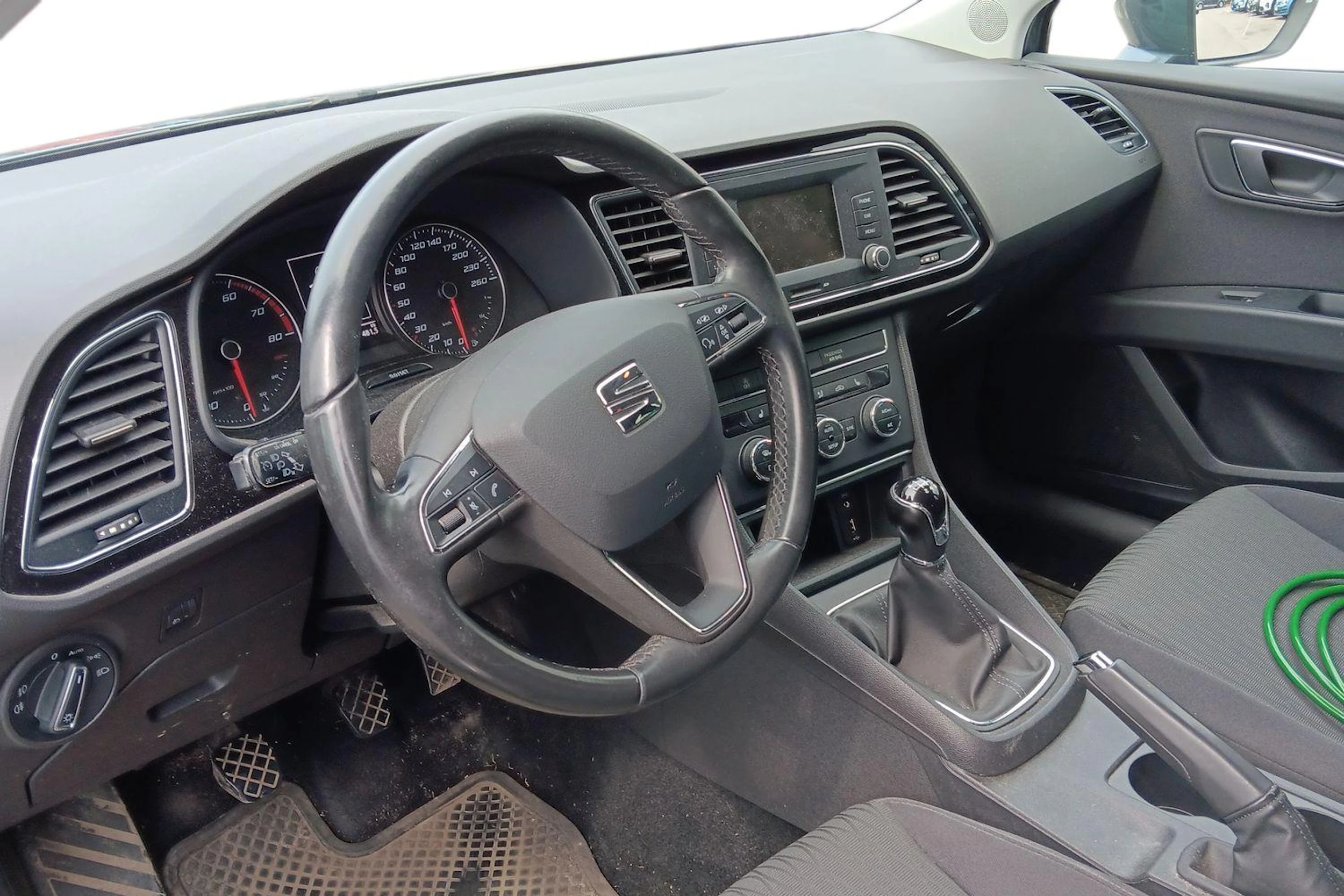 Harmaa SEAT LEON ST 2016 kuva 3.