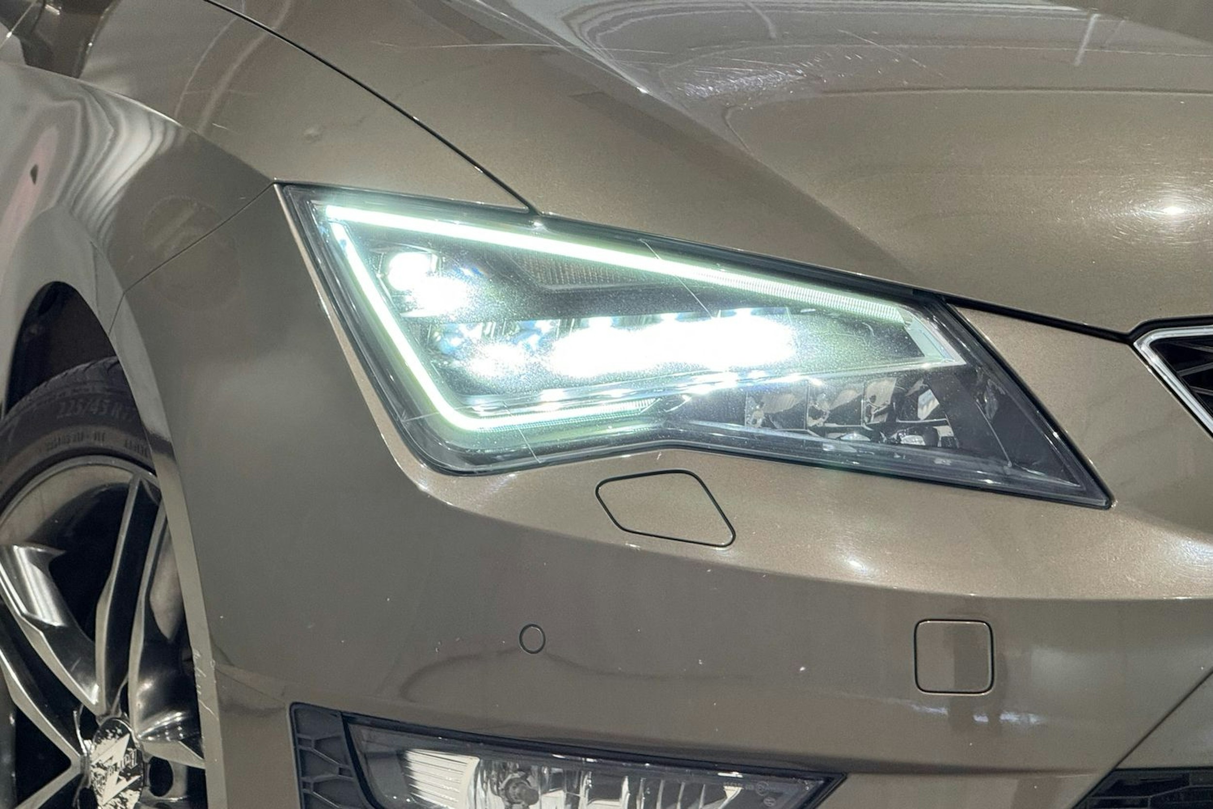 ruskea (beige) SEAT Leon ST 2016 kuva 14.