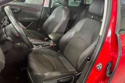 punainen SEAT Leon ST 2016 kuva 15.