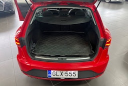 punainen SEAT Leon ST 2016 kuva 18.