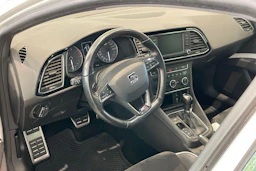valkoinen SEAT Leon ST 2016 kuva 6.