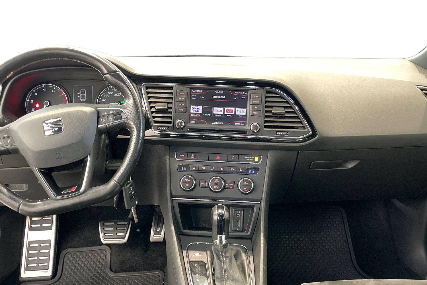 Seat Leon ST 2,0 TSI 290 Cupra DSG 2016, photo 7/15