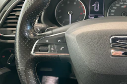 valkoinen SEAT Leon ST 2016 kuva 11.