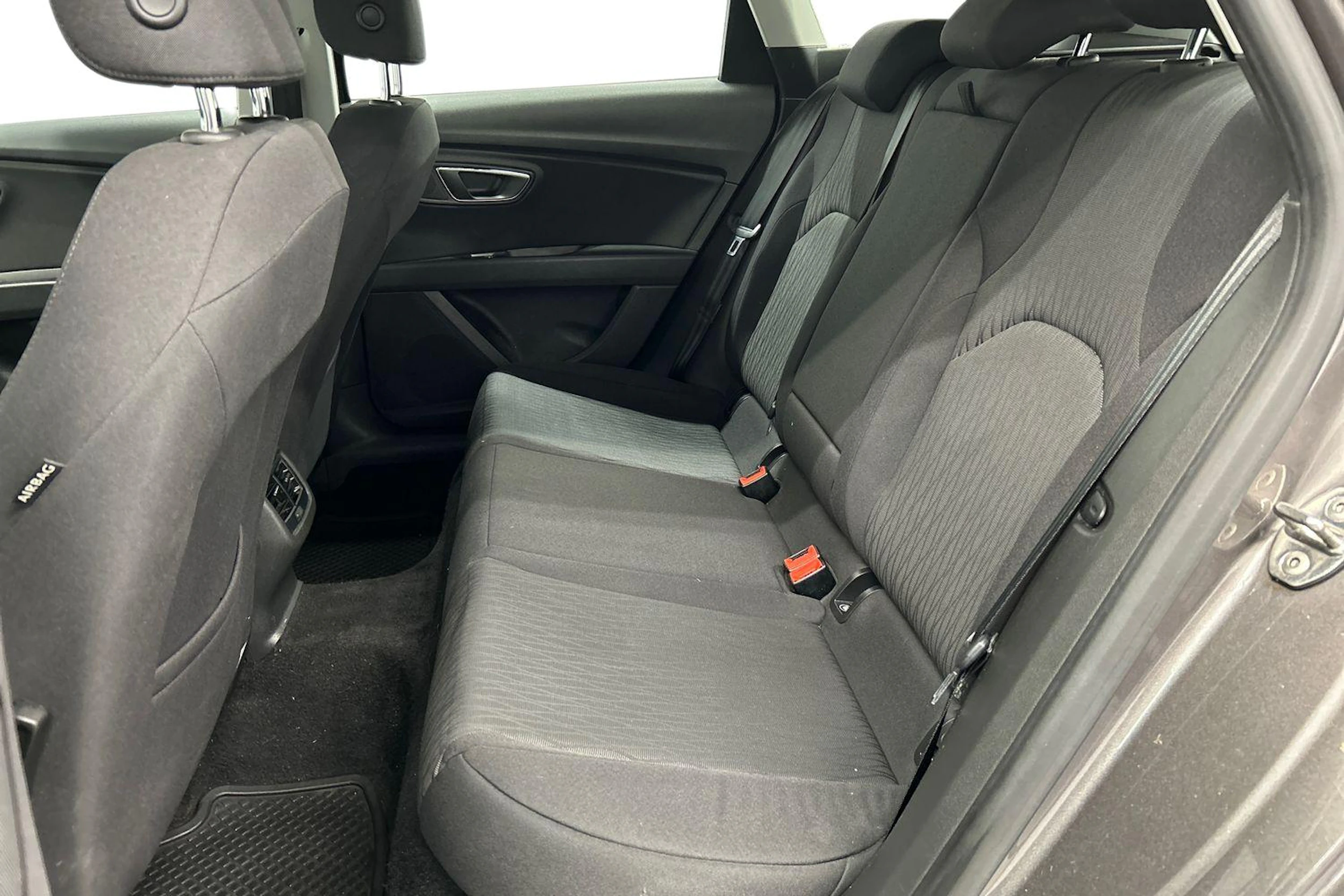 harmaa SEAT Leon ST 2016 kuva 8.