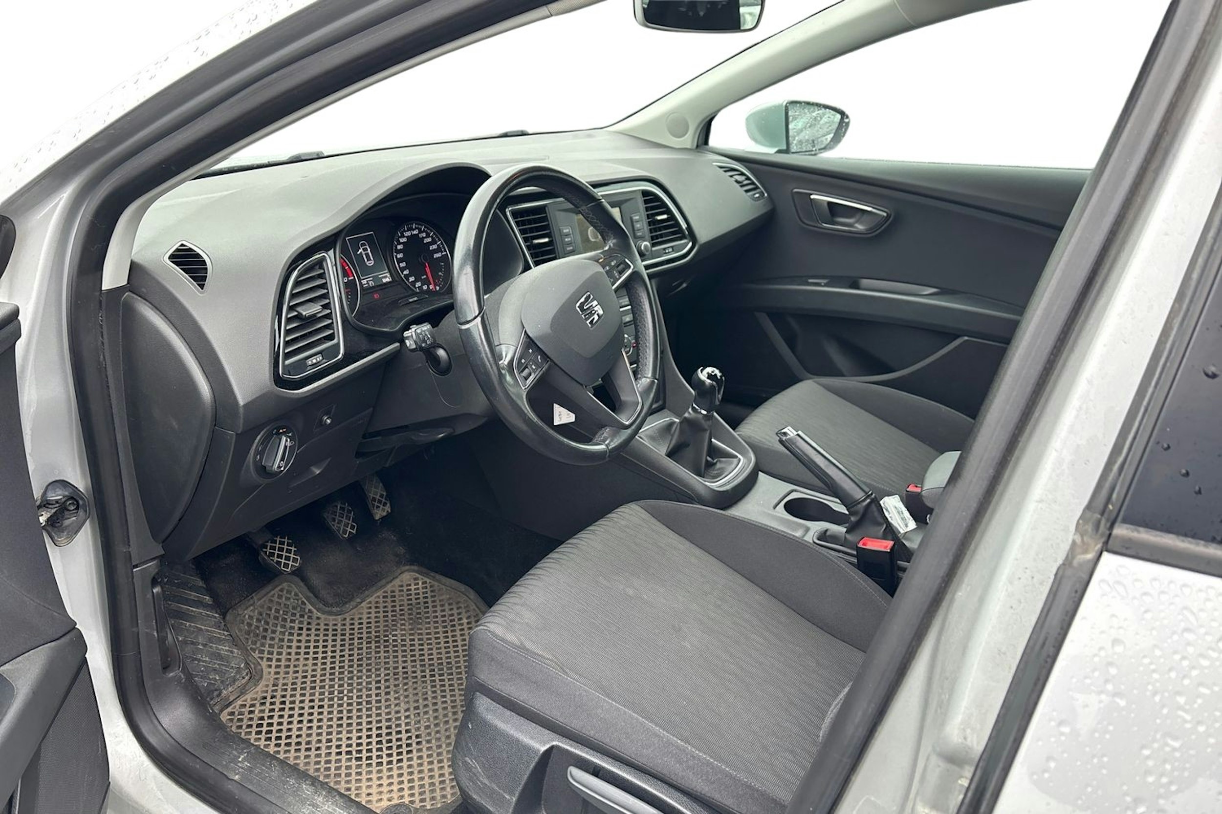 hopea SEAT Leon ST 2016 kuva 3.