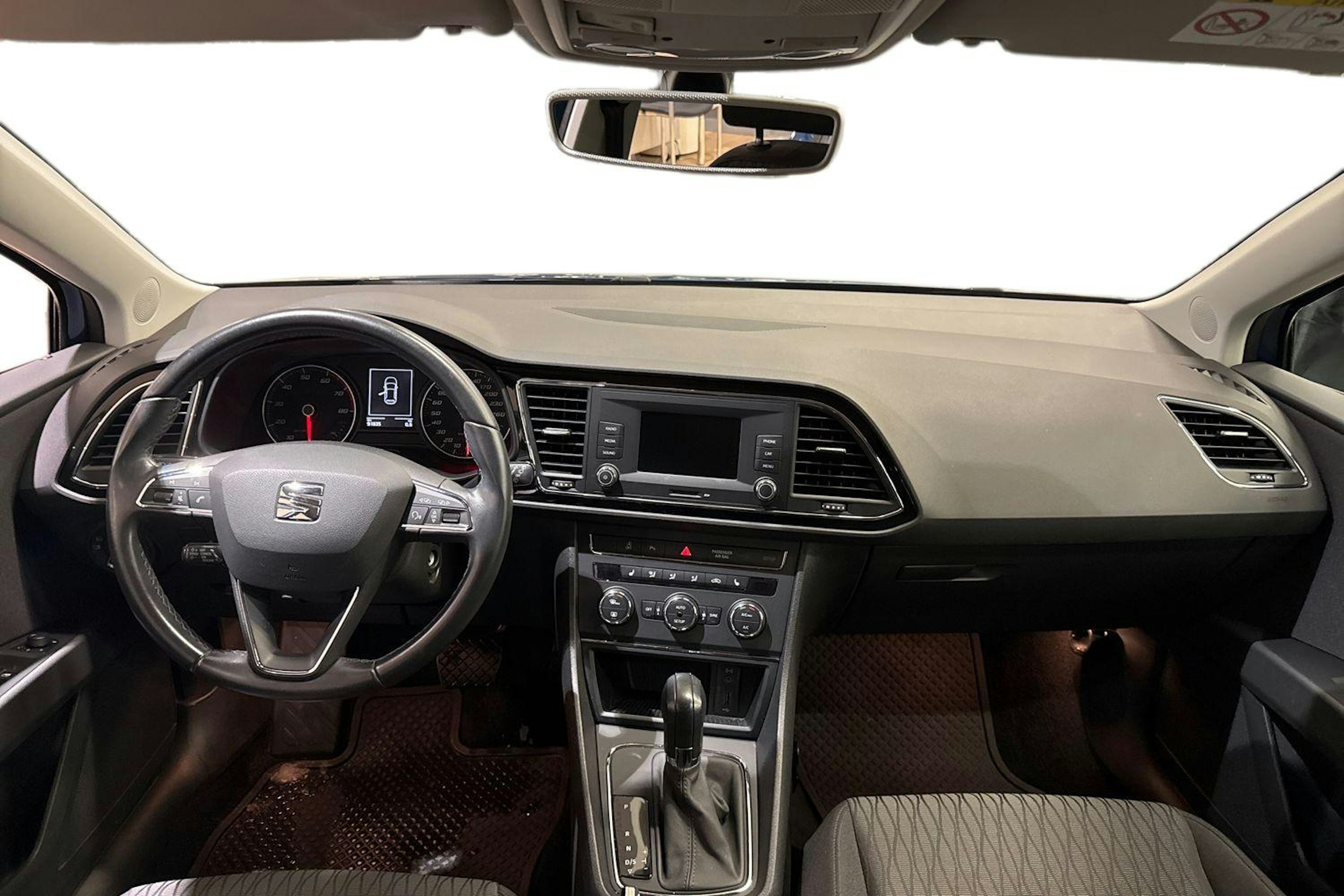 Sininen SEAT LEON ST 2016 kuva 7.