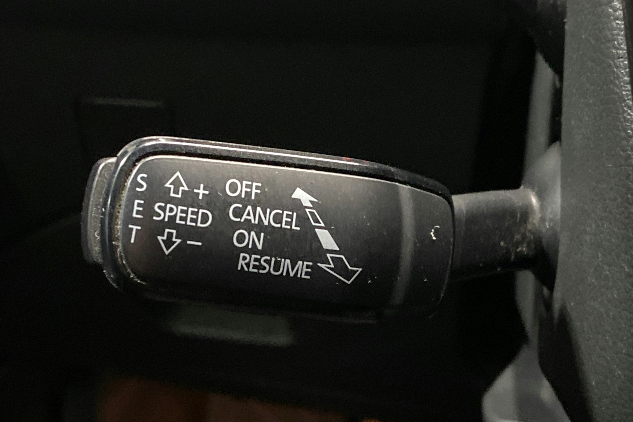 sininen SEAT Leon ST 2016 kuva 17.