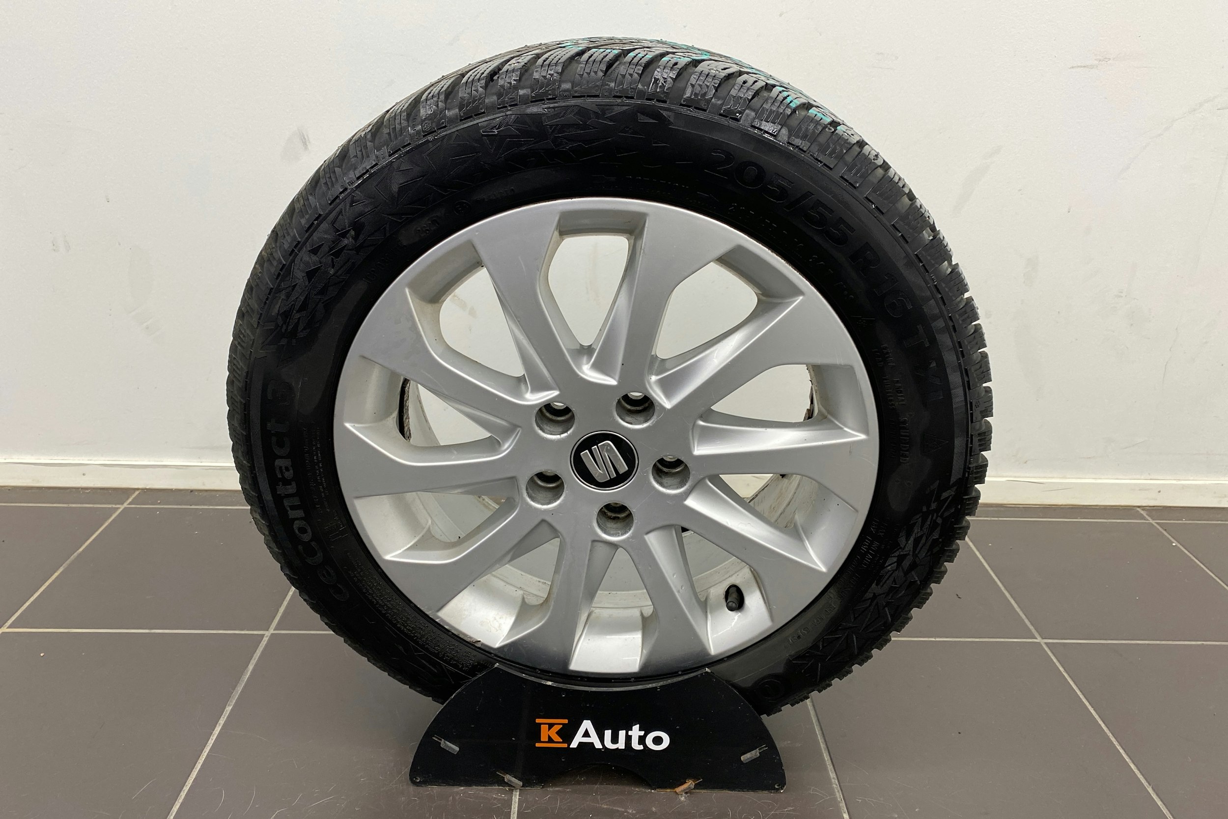 sininen SEAT Leon ST 2016 kuva 22.