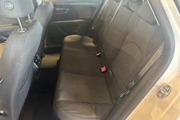 Valkoinen SEAT LEON ST 2016 kuva 10.