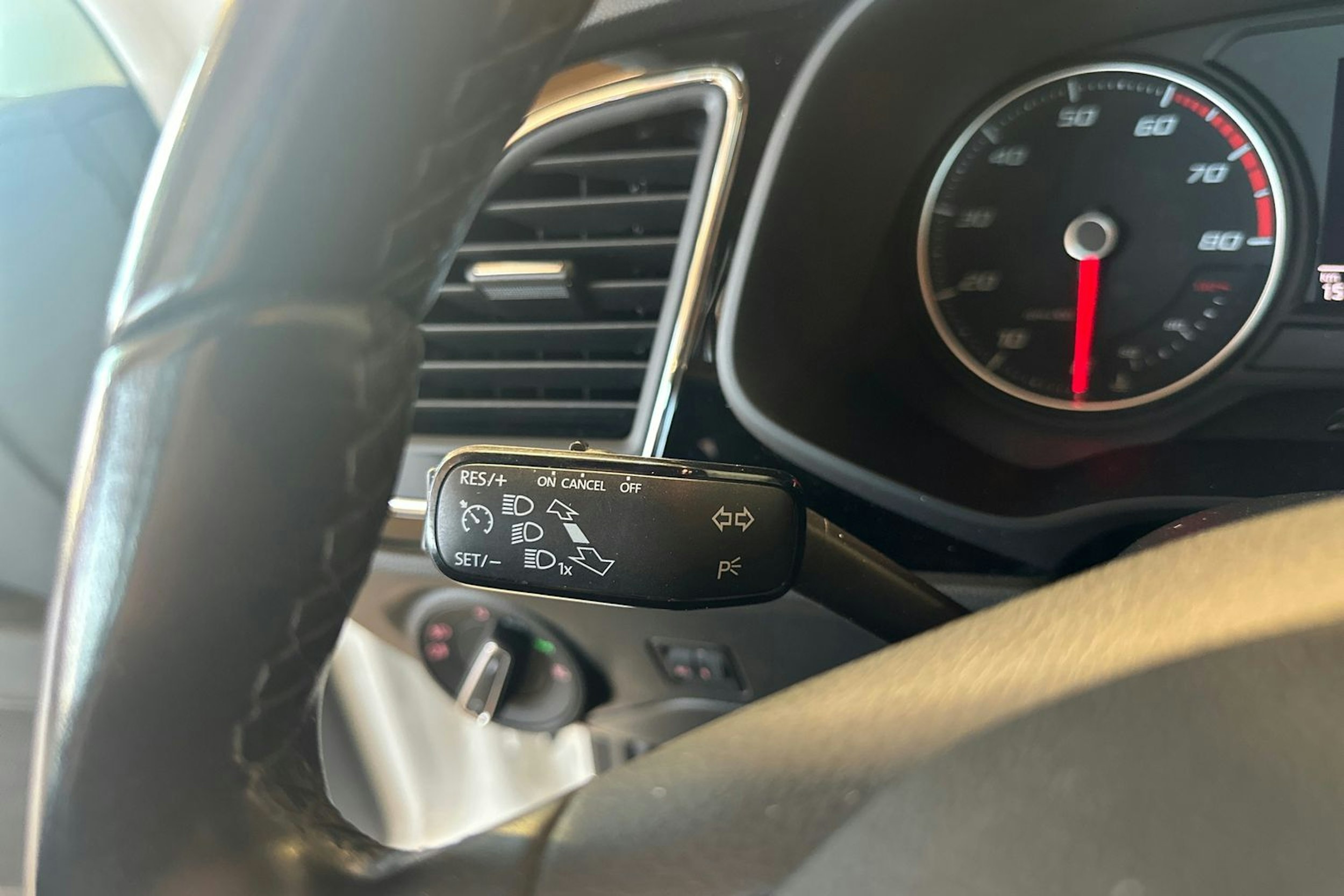 Valkoinen SEAT LEON ST 2016 kuva 15.