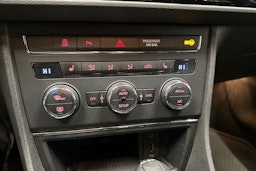 harmaa SEAT Leon ST 2016 kuva 13.