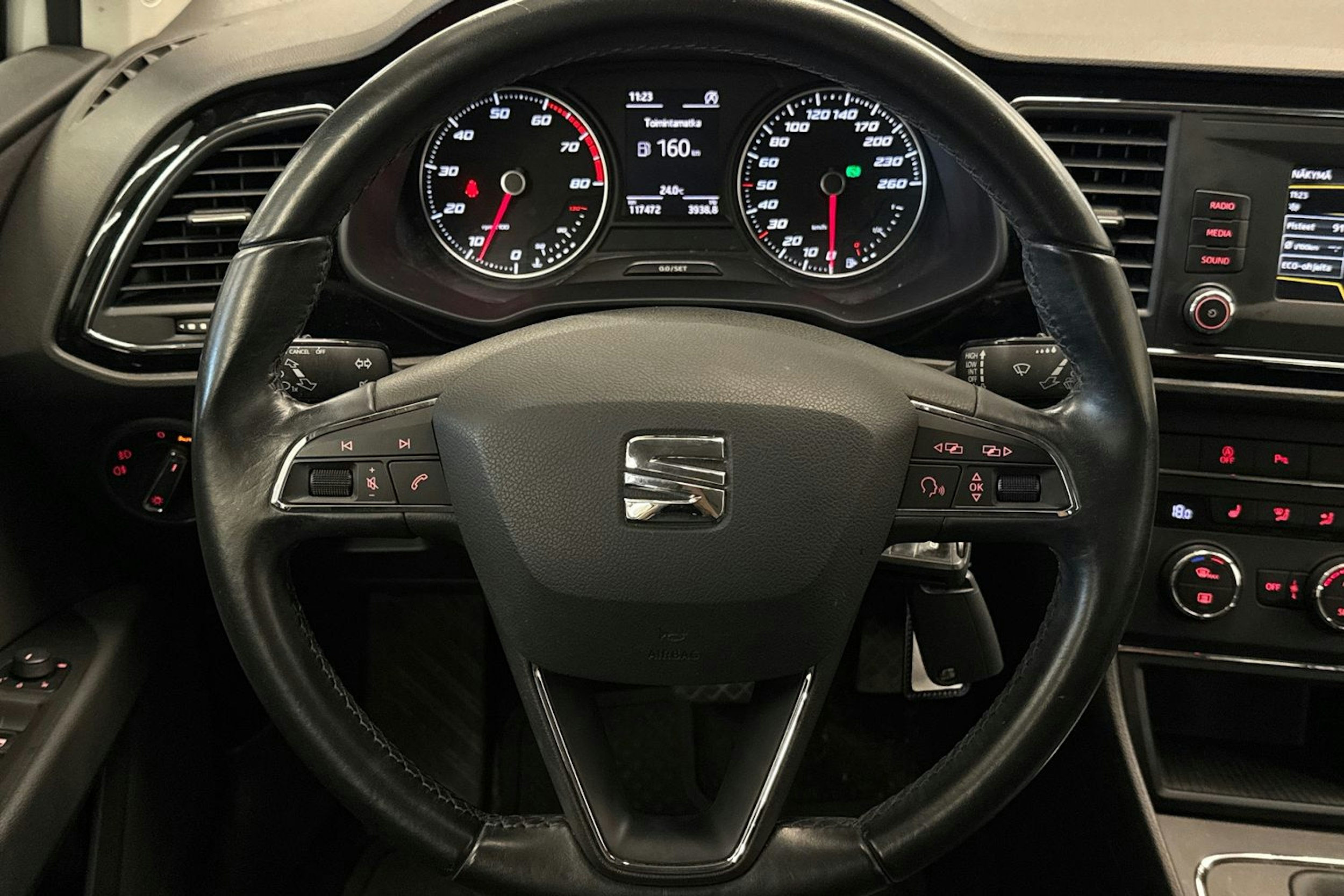 Valkoinen SEAT LEON ST 2016 kuva 14.