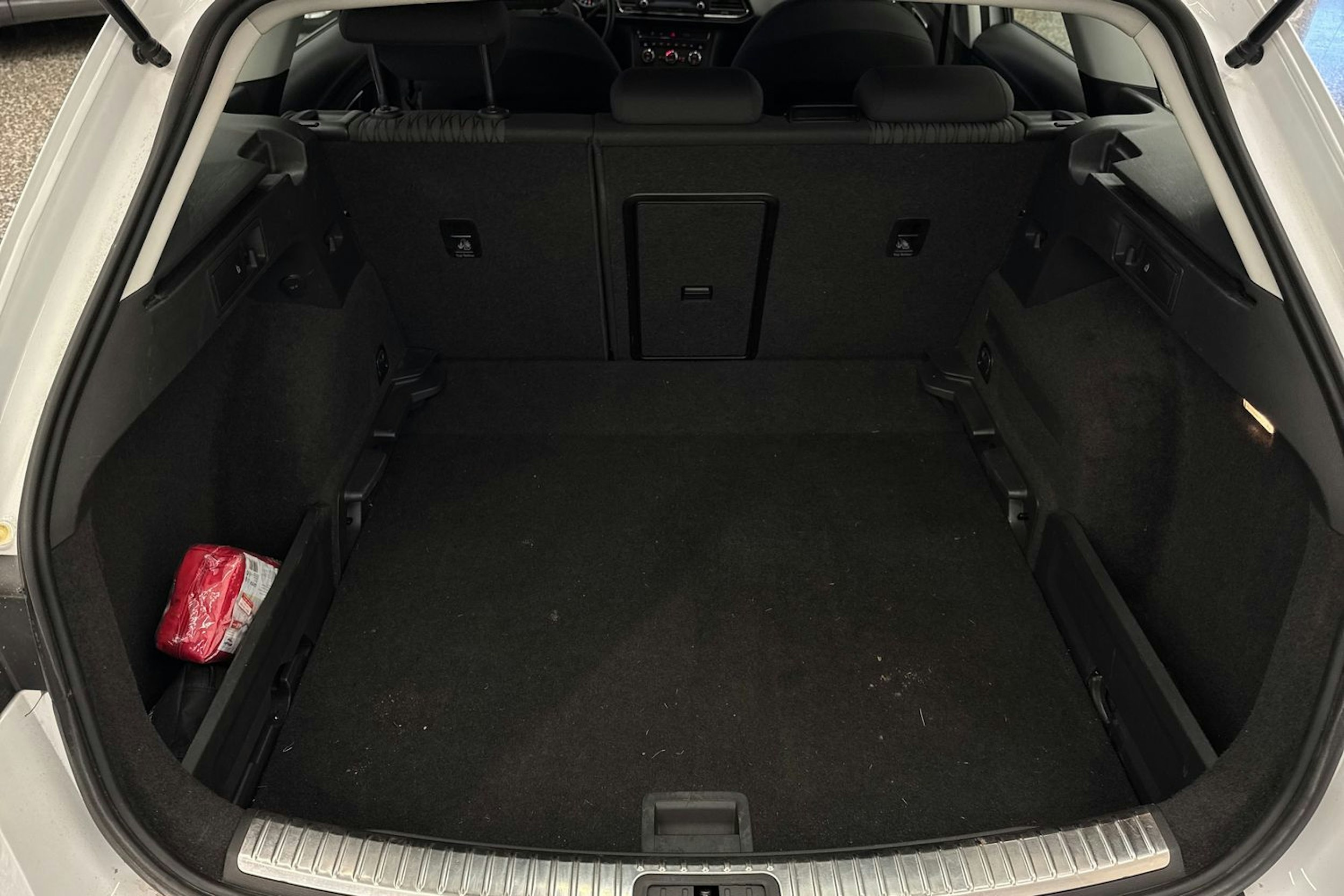 Valkoinen SEAT LEON ST 2016 kuva 30.