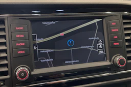 valkoinen SEAT Leon ST 2016 kuva 19.