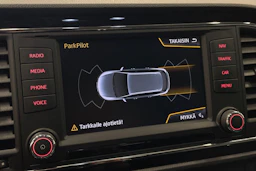 valkoinen SEAT Leon ST 2016 kuva 20.