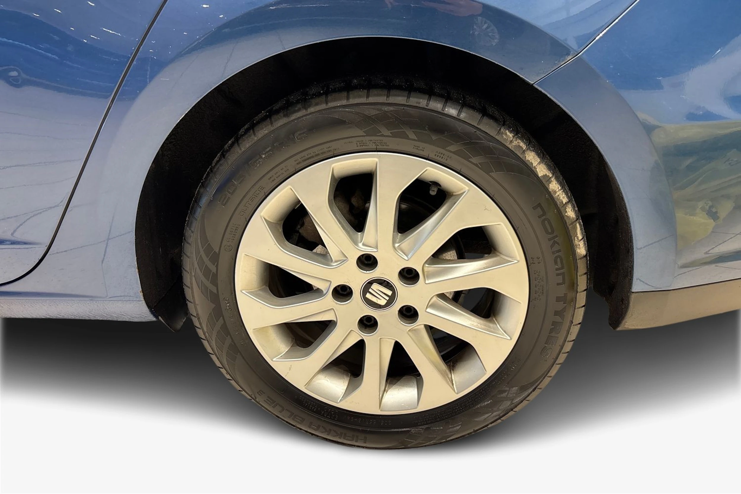 sininen SEAT Leon ST 2016 kuva 12.