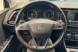 sininen SEAT Leon ST 2016 kuva 19.