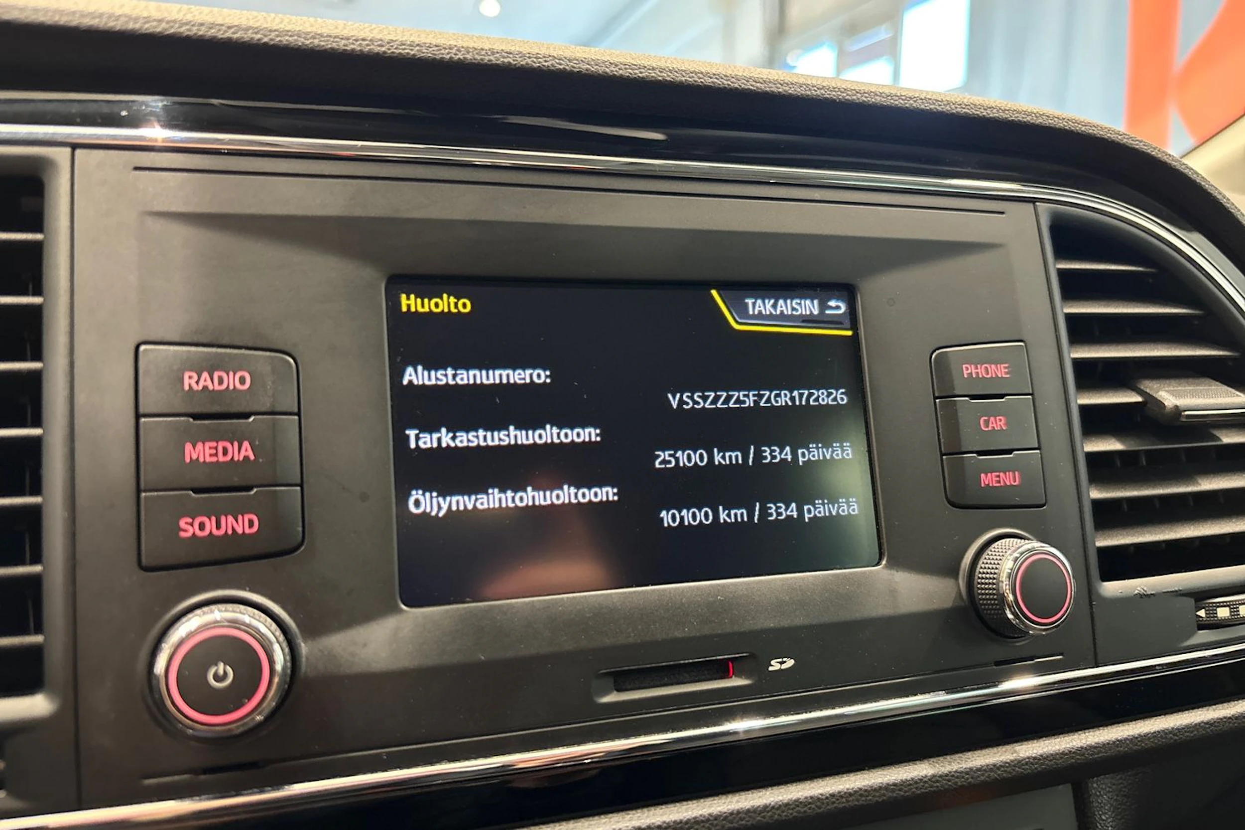 sininen SEAT Leon ST 2016 kuva 30.