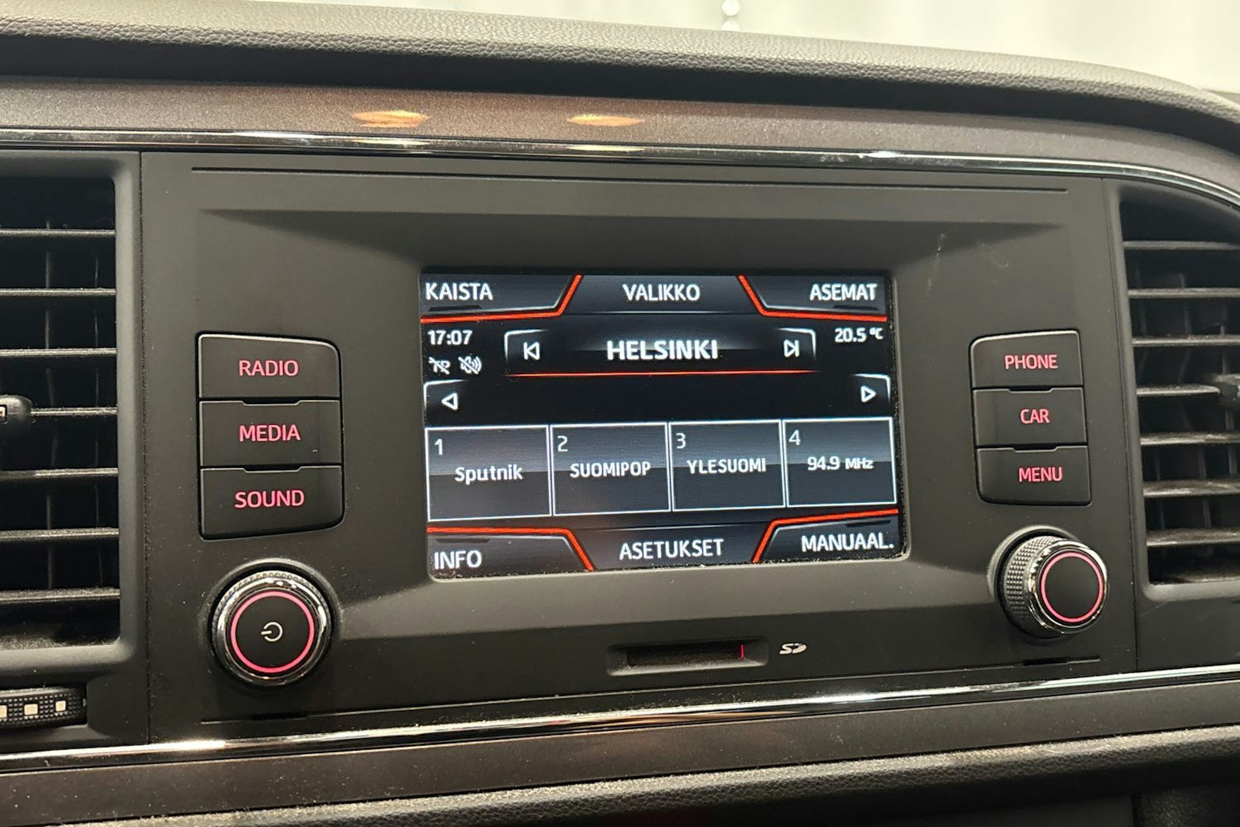 harmaa SEAT Leon ST 2016 kuva 20.