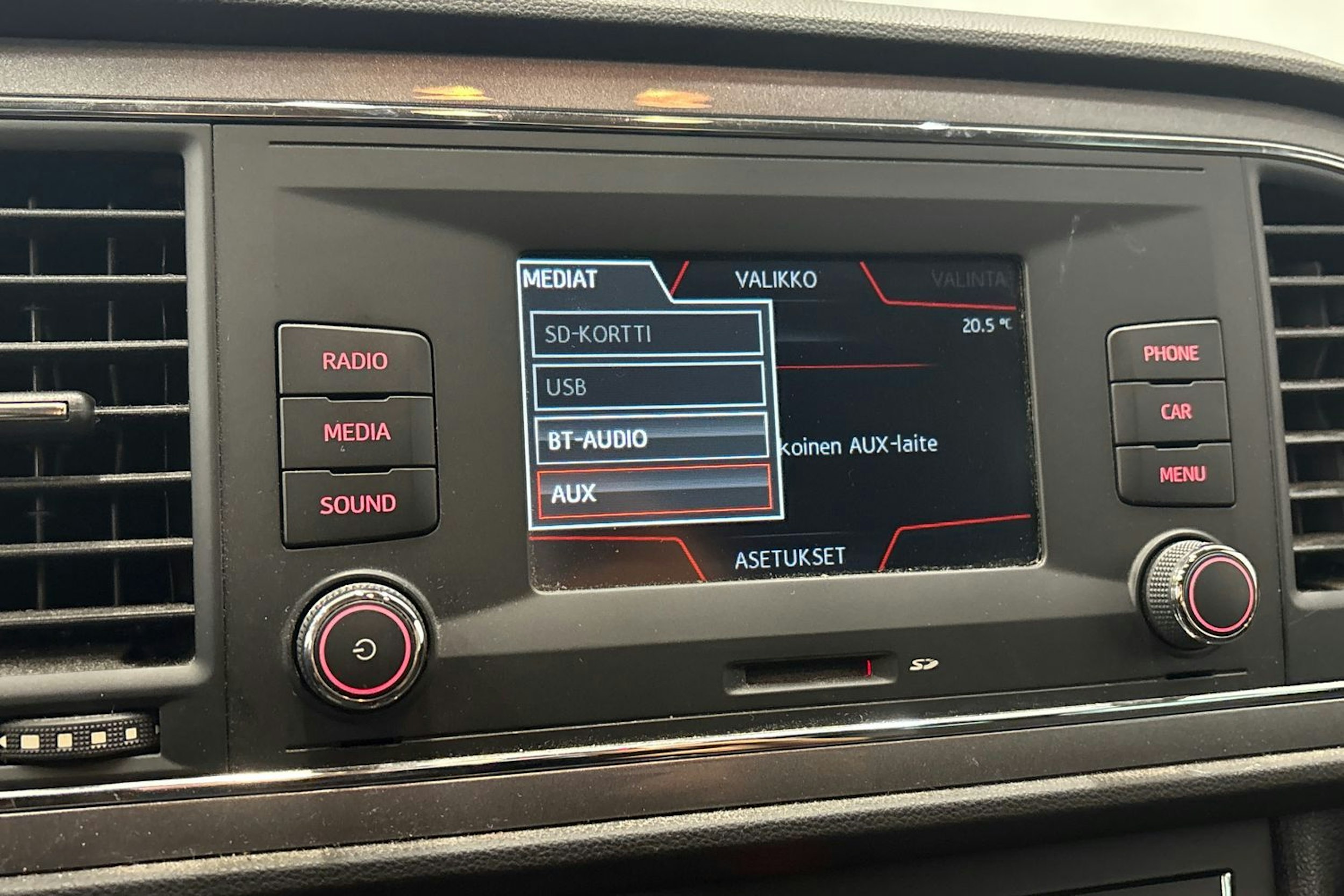 harmaa SEAT Leon ST 2016 kuva 21.