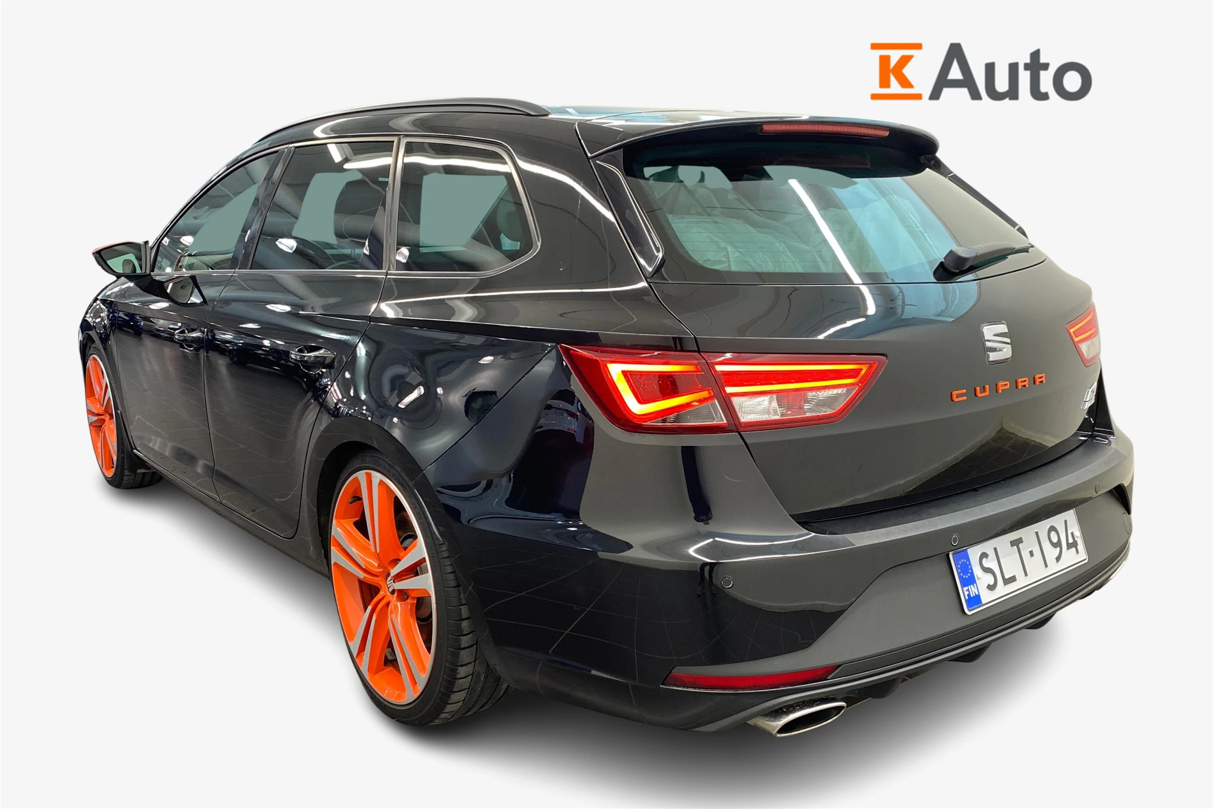 musta SEAT Leon ST 2016 kuva 3.