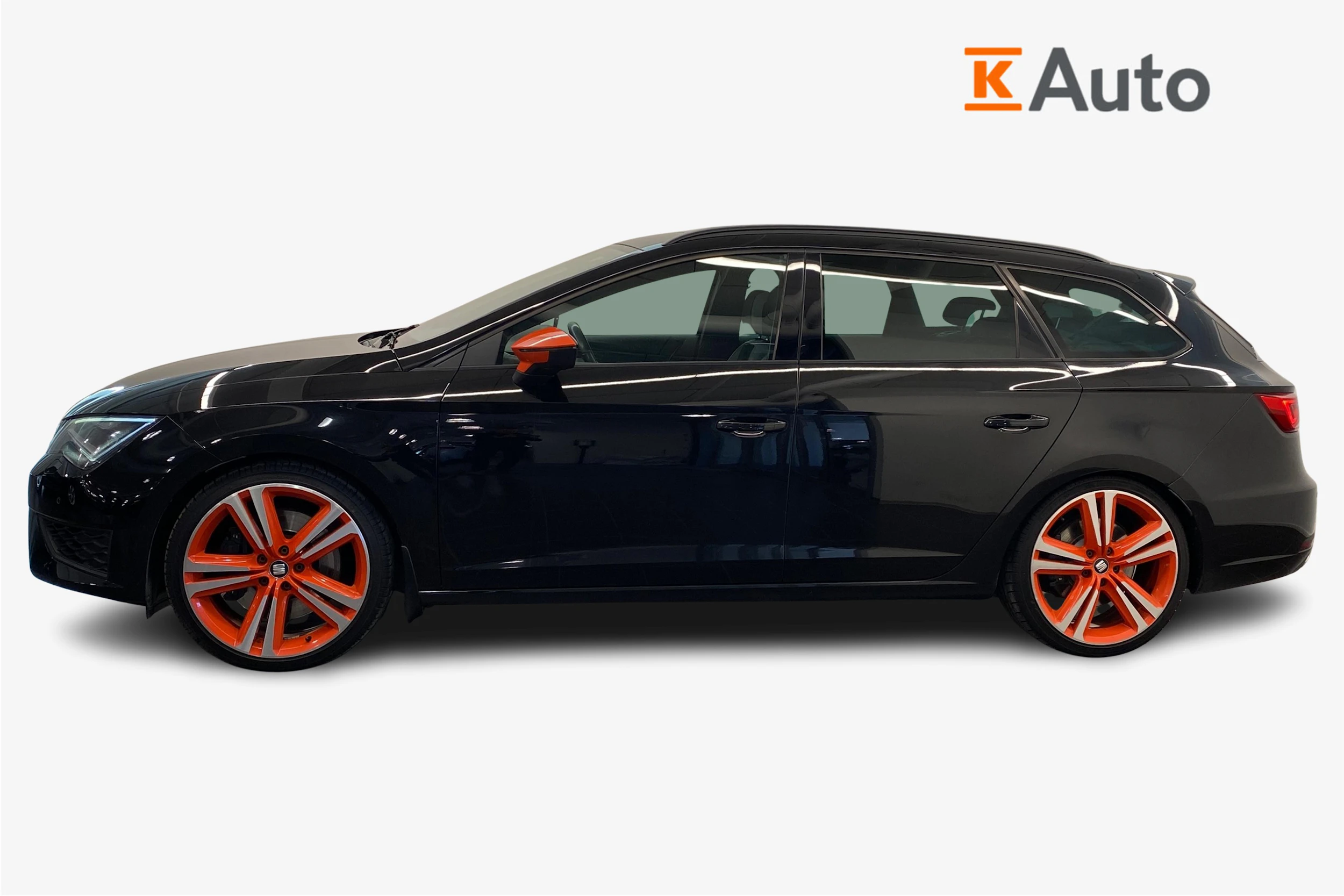 musta SEAT Leon ST 2016 kuva 7.