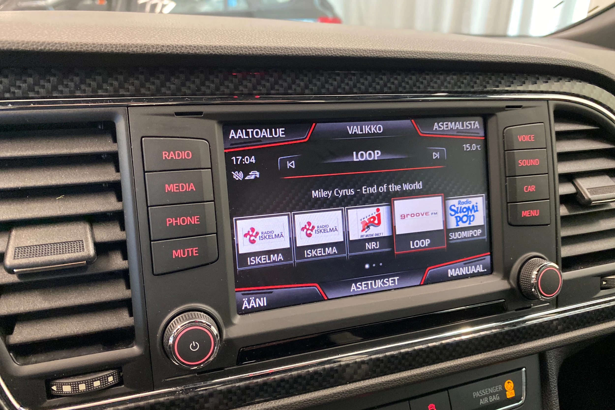 musta SEAT Leon ST 2016 kuva 16.