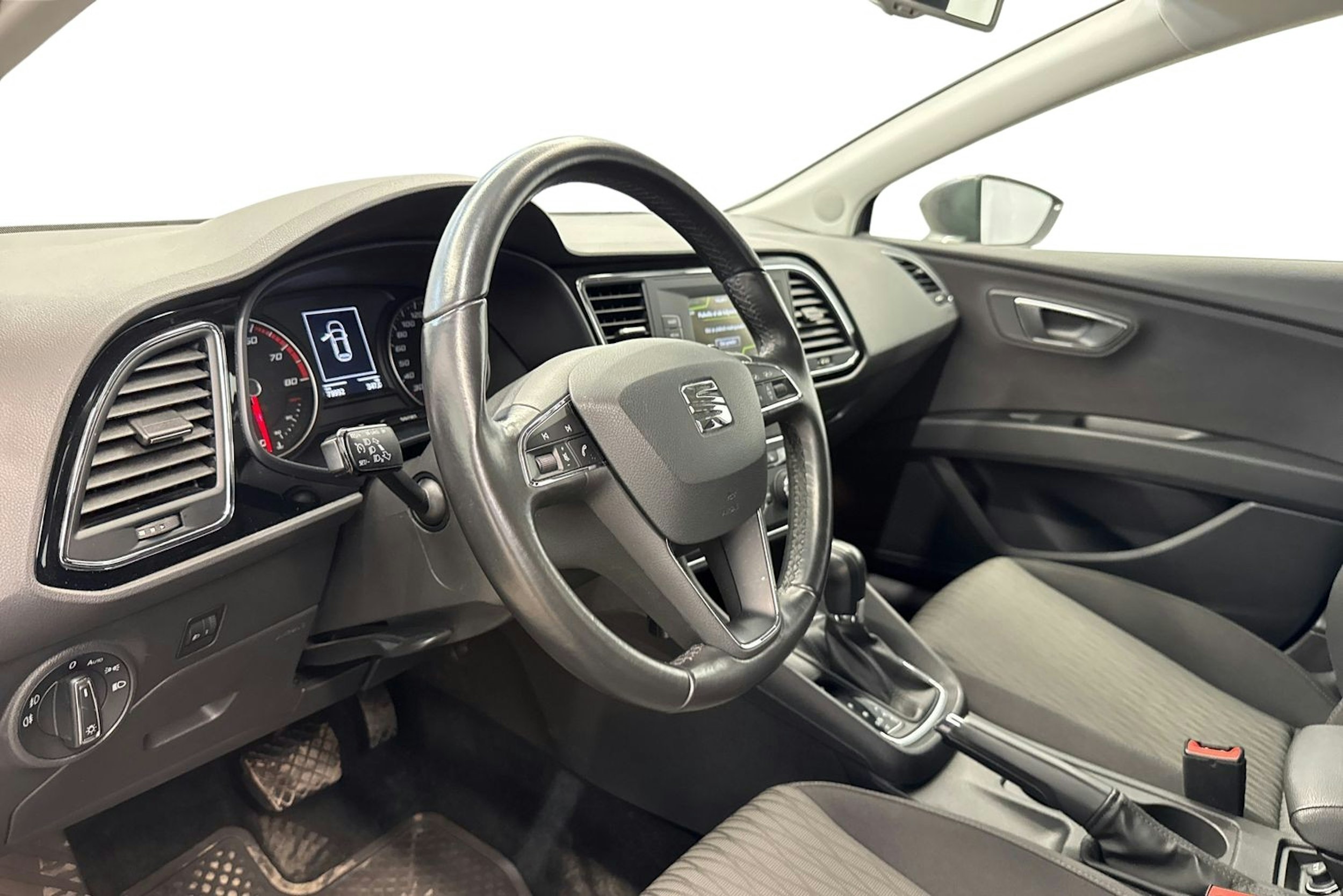 met. harmaa SEAT Leon ST 2016 kuva 7.