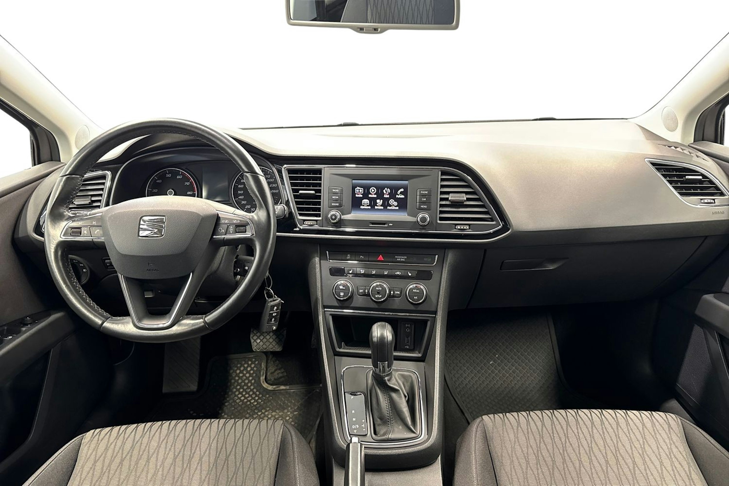 met. harmaa SEAT Leon ST 2016 kuva 9.